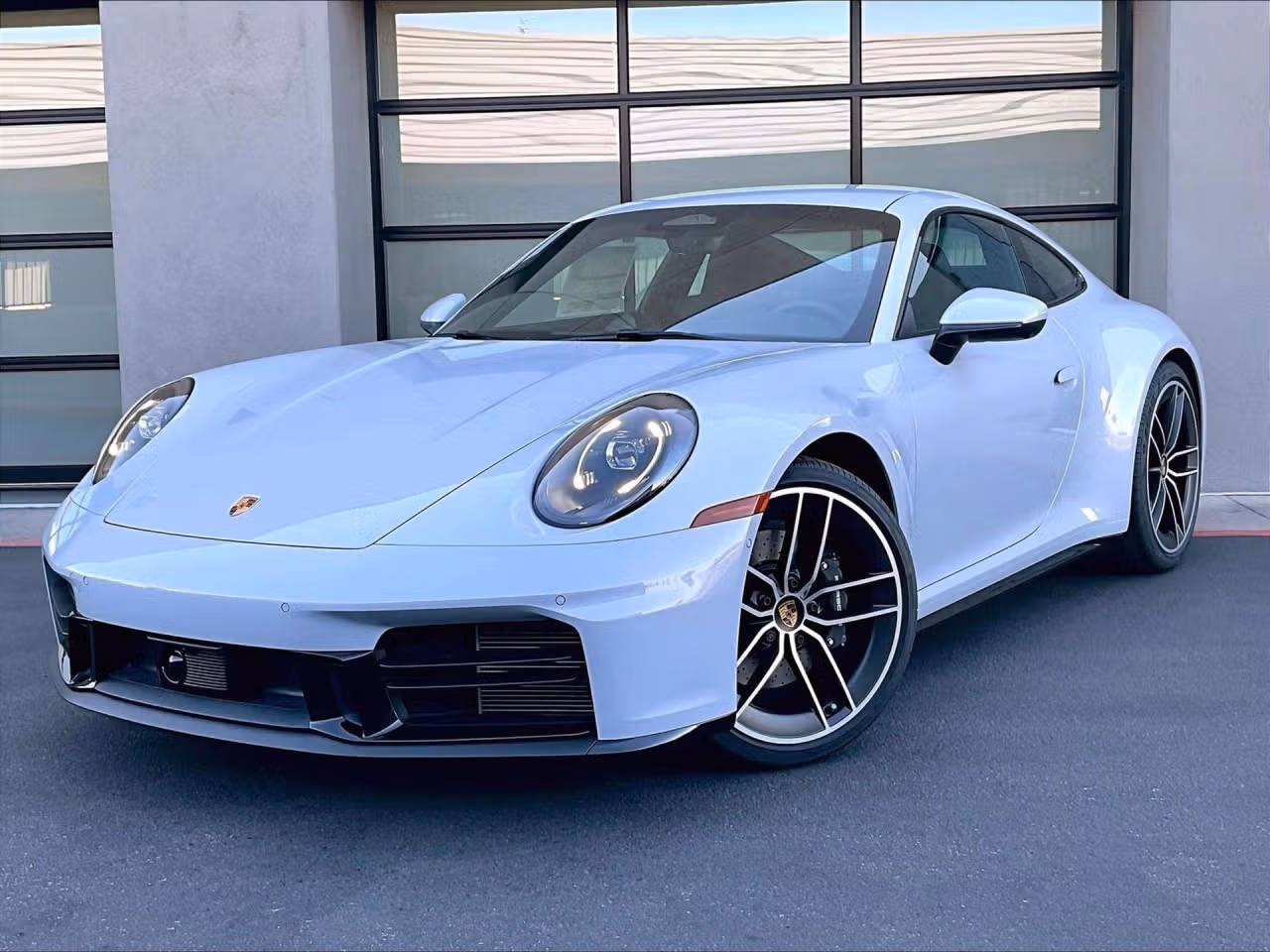 
           New 
        2026 Porsche 911