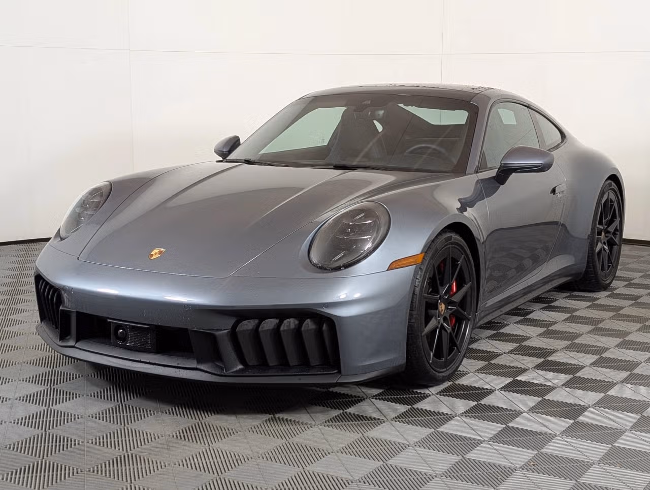 
           New 
        2026 Porsche 911