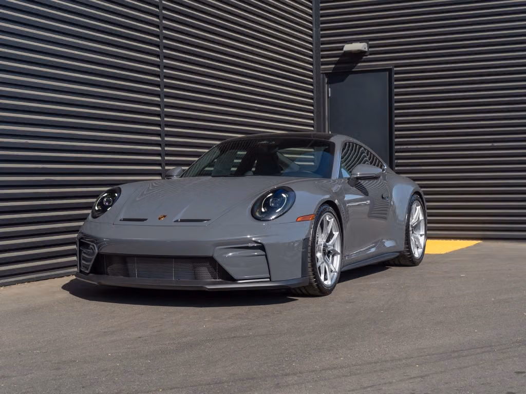 
           New 
        2026 Porsche 911