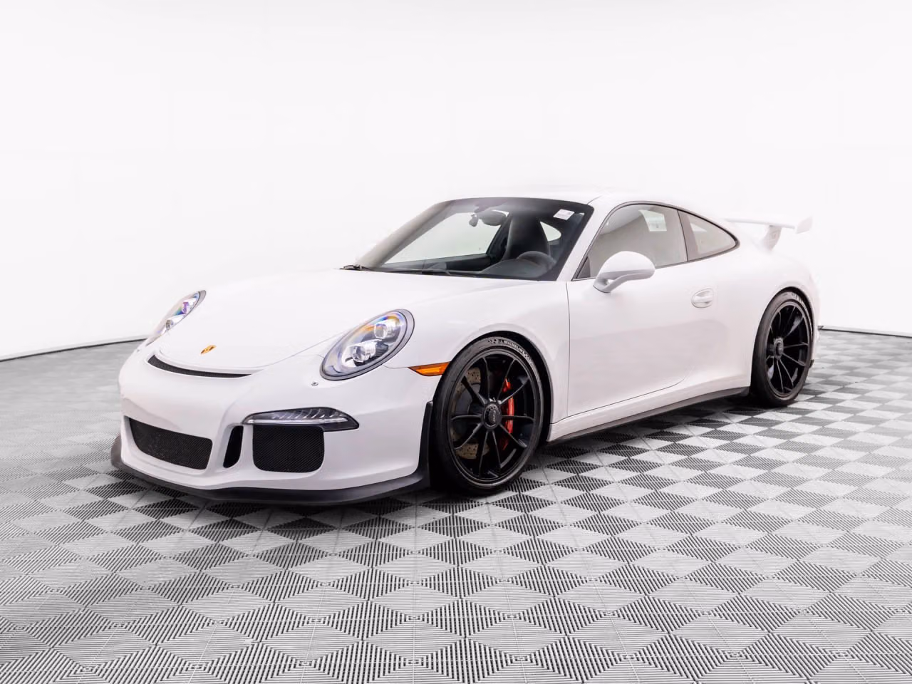 
           
        2014 Porsche 911