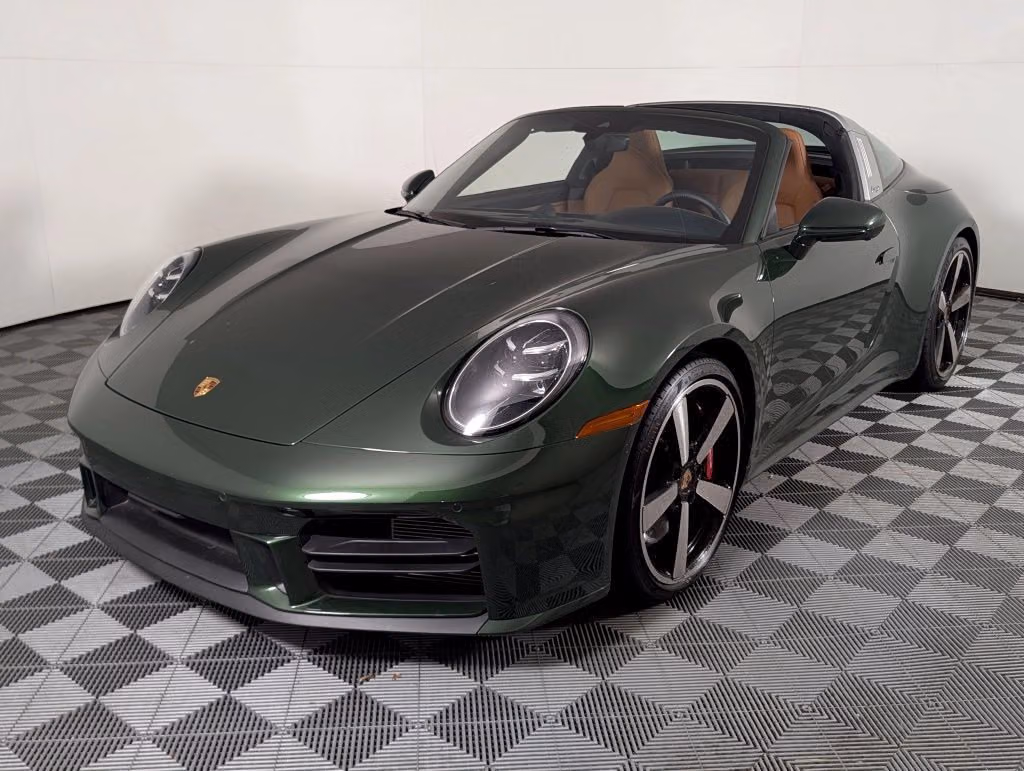 
           
        2026 Porsche 911