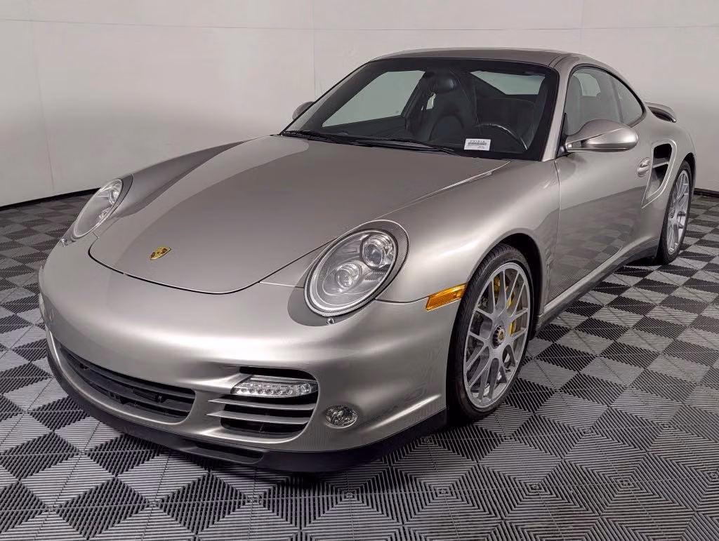 
           
        2012 Porsche 911