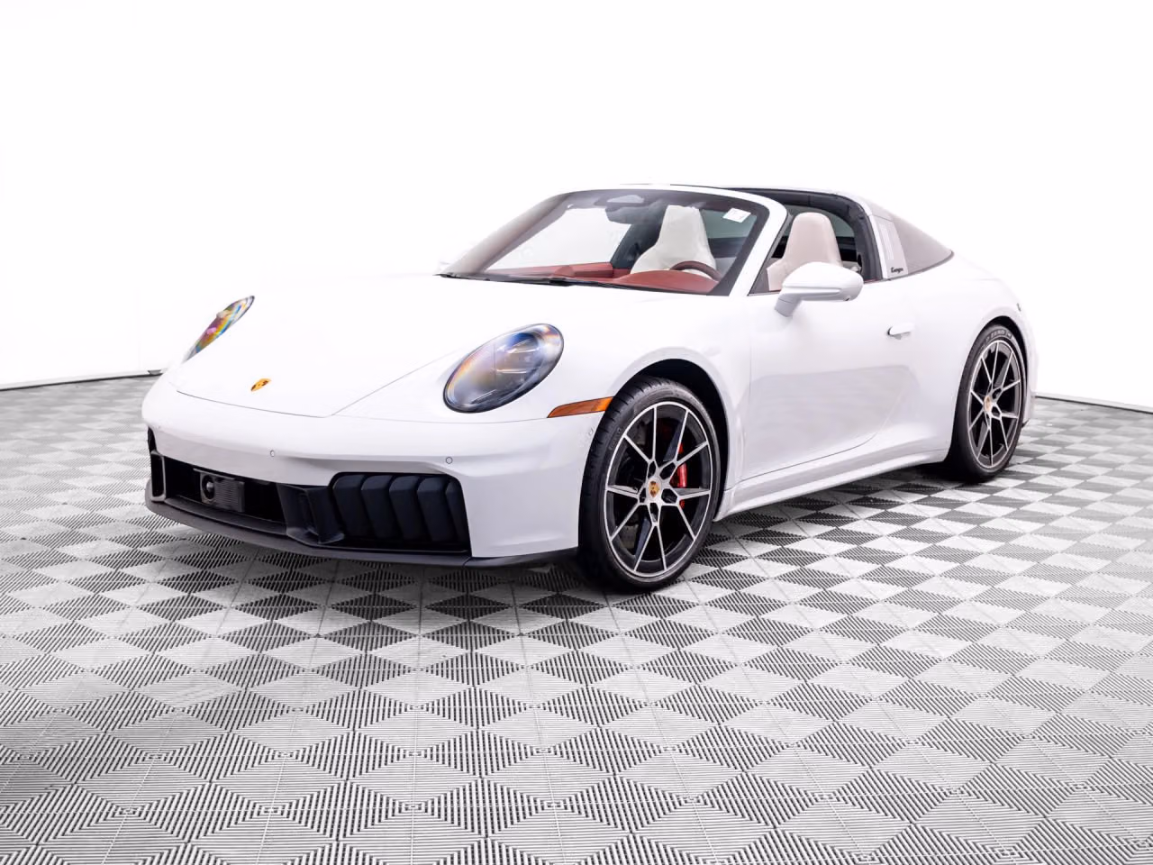 
           
        2026 Porsche 911