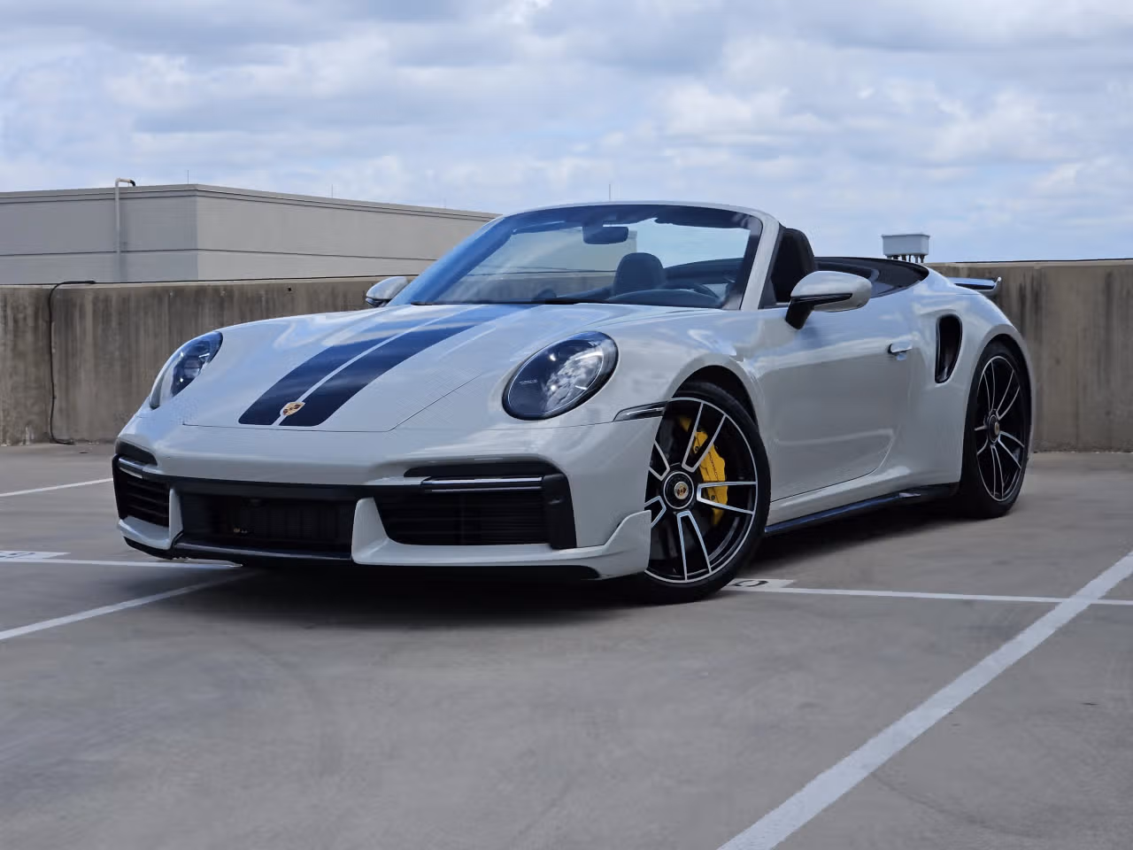 
           
        2021 Porsche 911