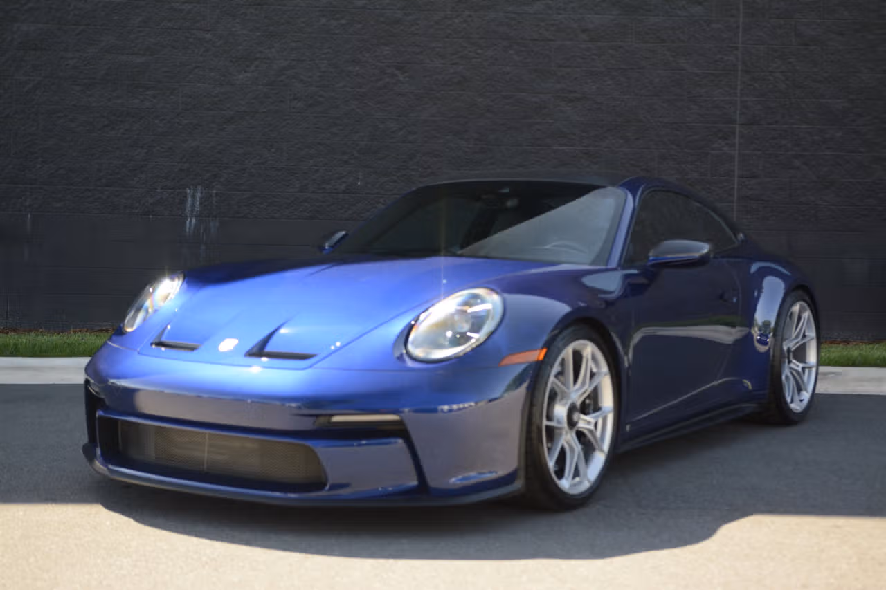 
           
        2022 Porsche 911