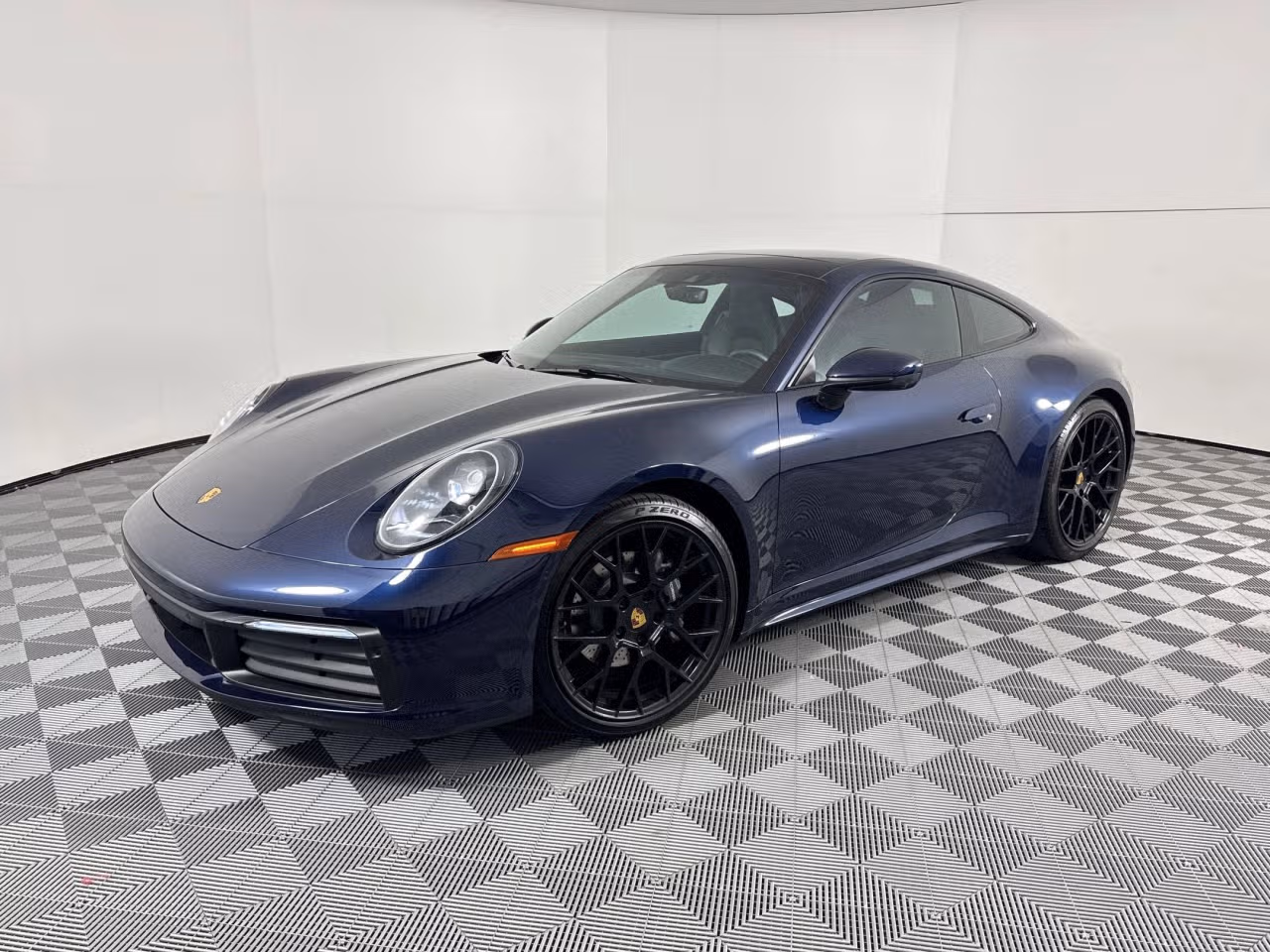 
           
        2022 Porsche 911