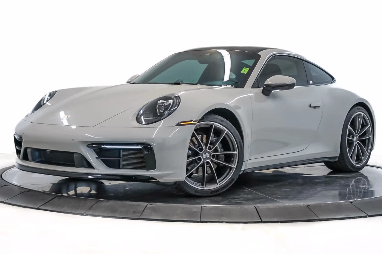 
           
        2022 Porsche 911