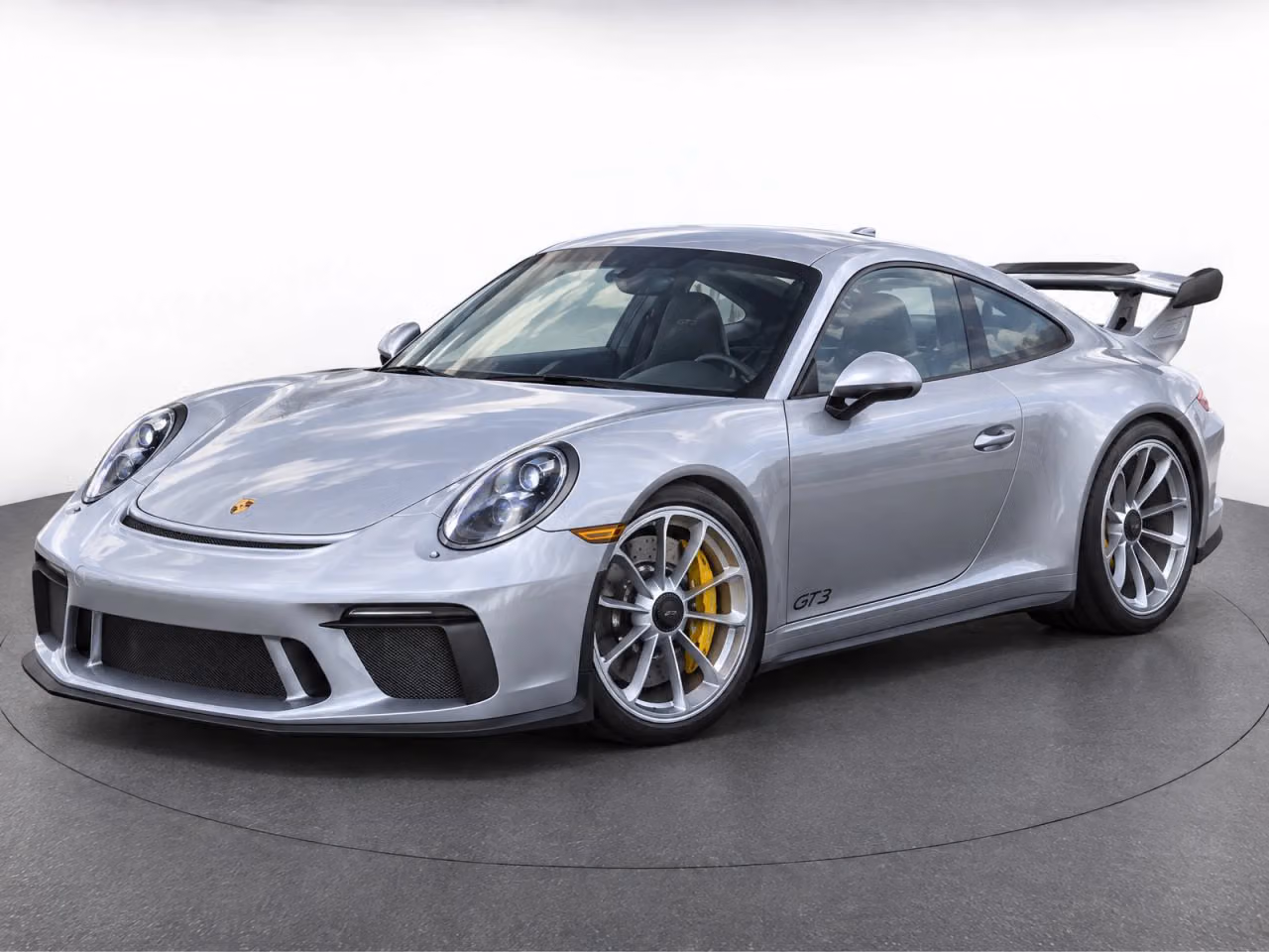 
           
        2018 Porsche 911