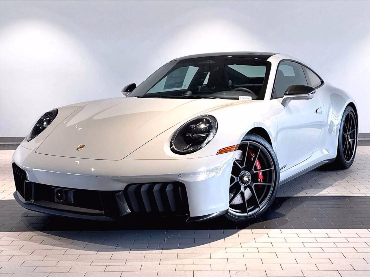 
           New 
        2026 Porsche 911