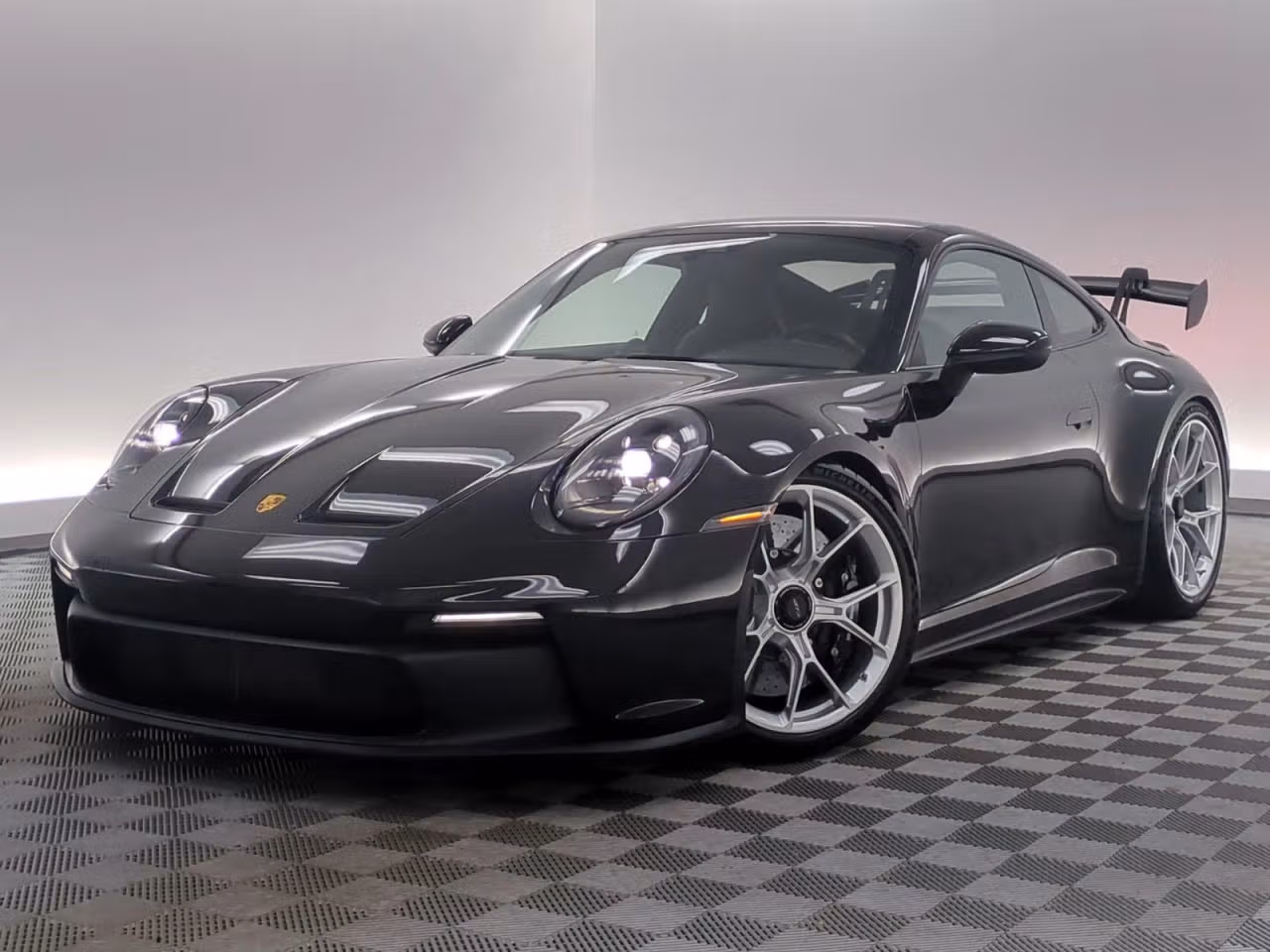 
           
        2022 Porsche 911