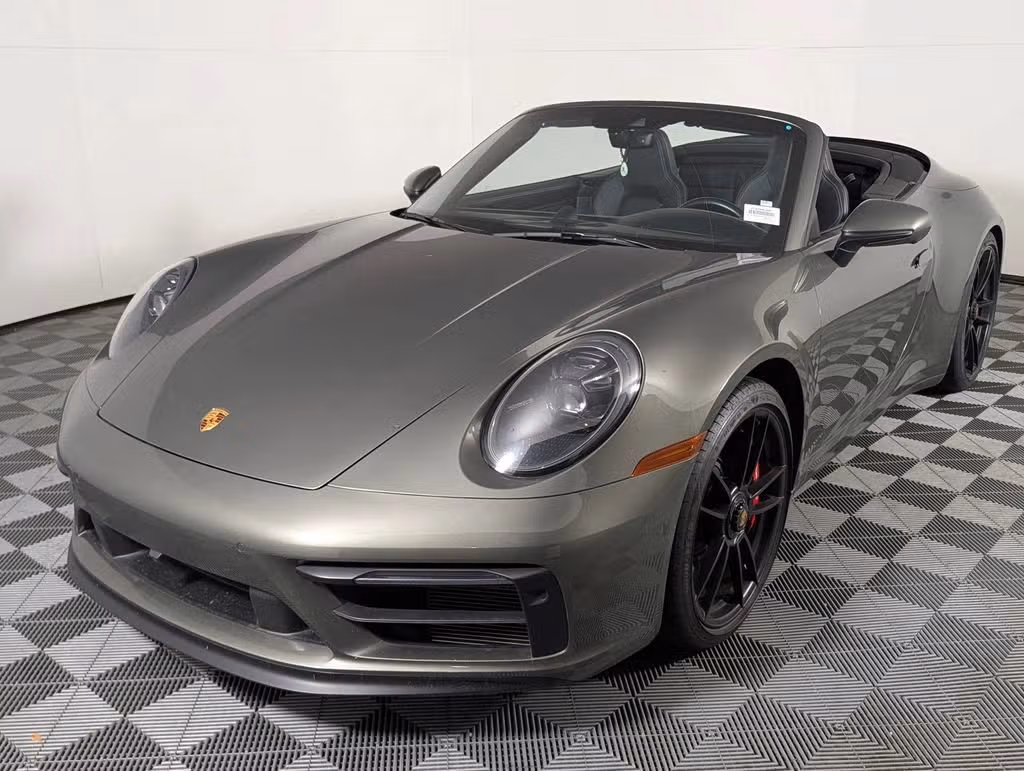 
           
        2022 Porsche 911