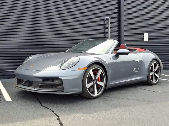
           
        2025 Porsche 911