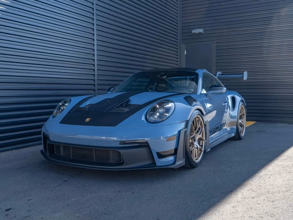 
           
        2024 Porsche 911