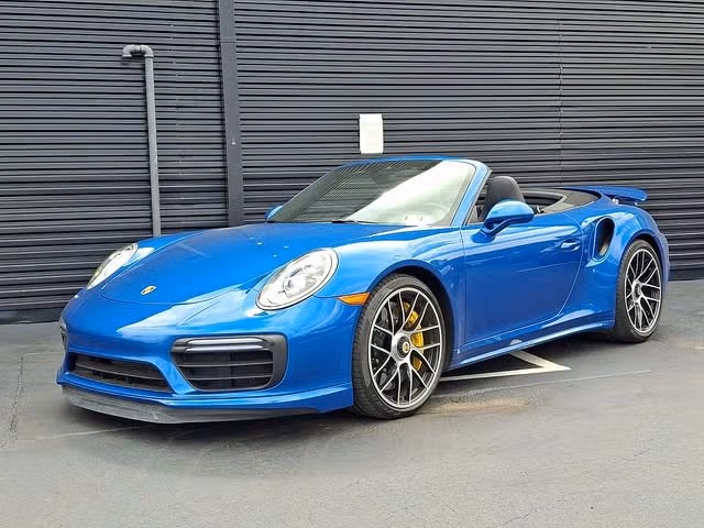 
           
        2017 Porsche 911