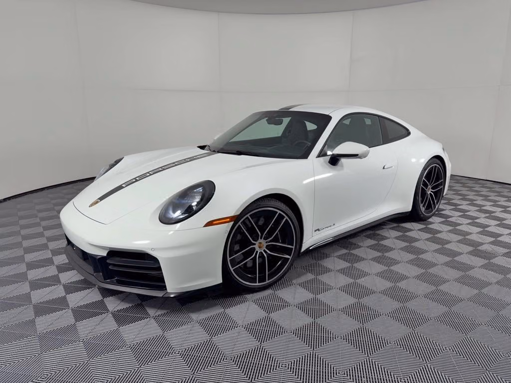 
           
        2025 Porsche 911