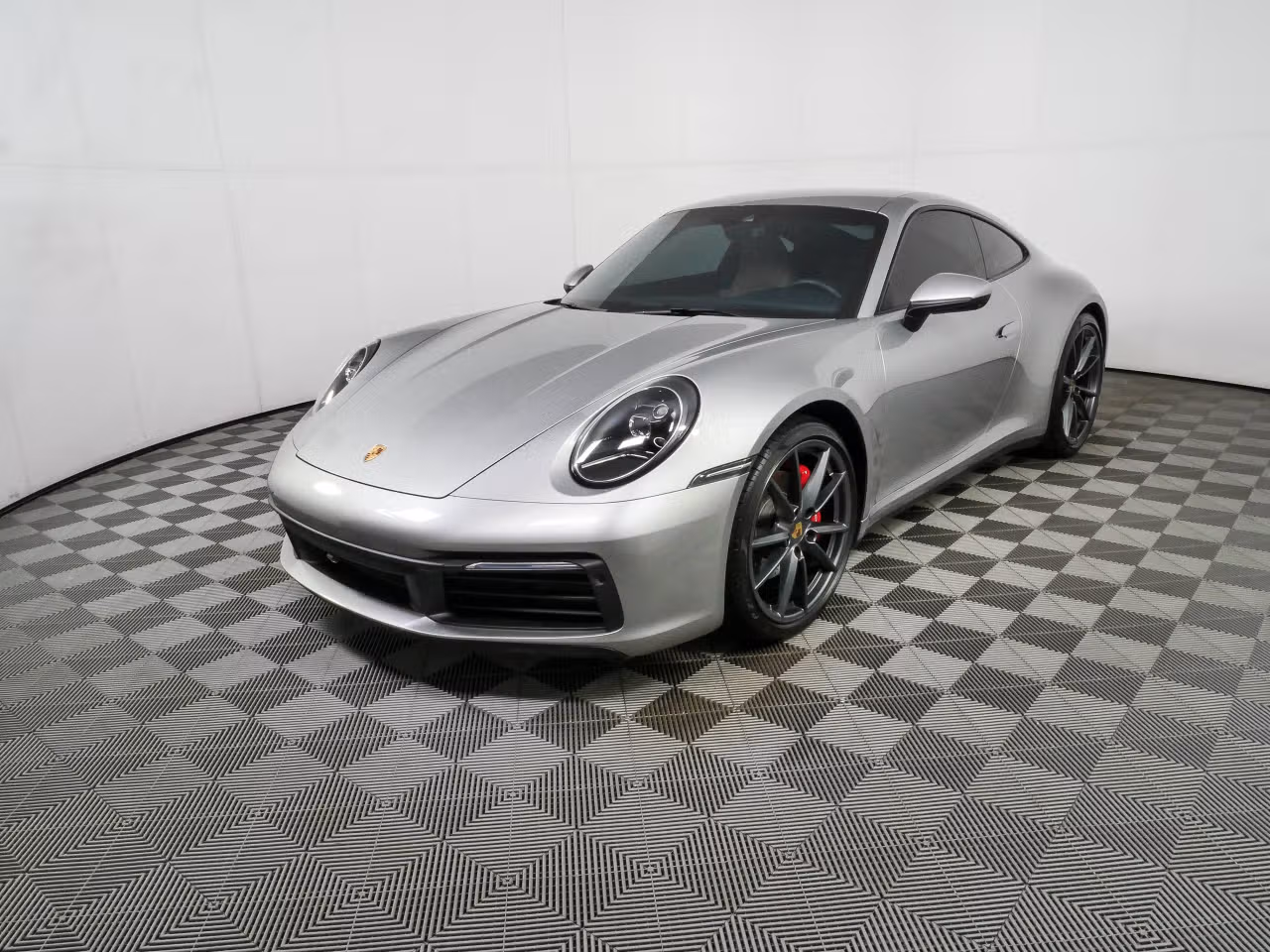 
           
        2022 Porsche 911