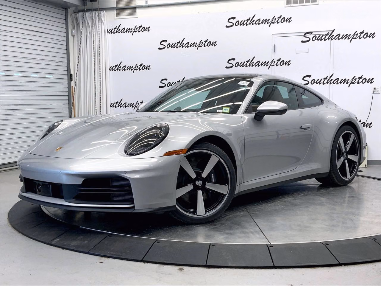 
           New 
        2026 Porsche 911
