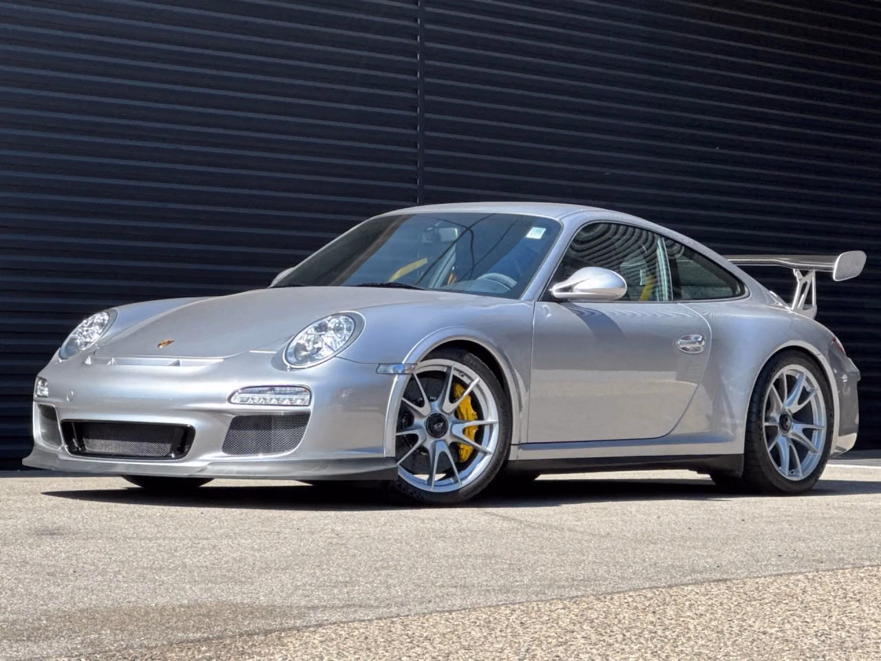 
           
        2010 Porsche 911