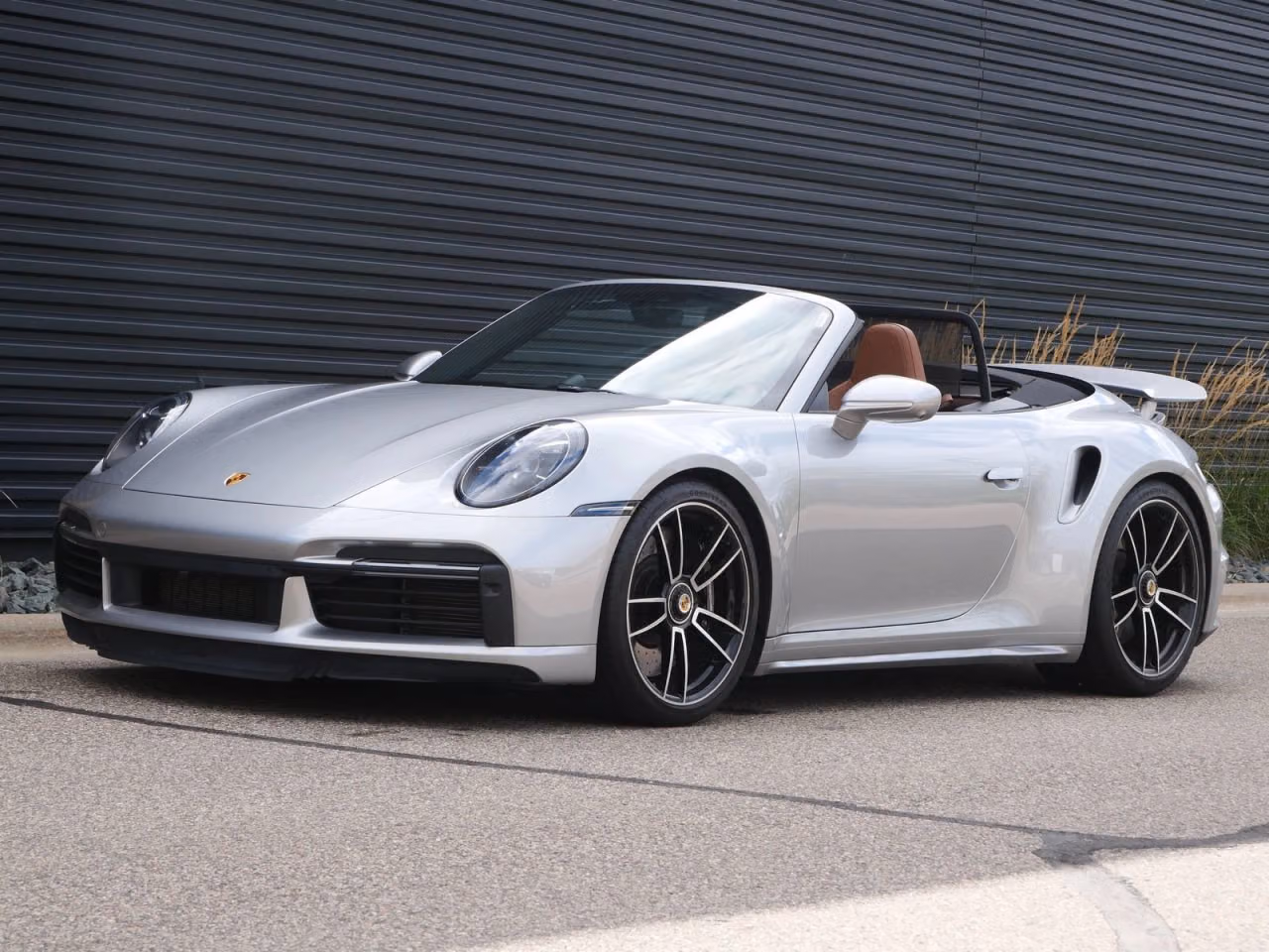 
           
        2023 Porsche 911