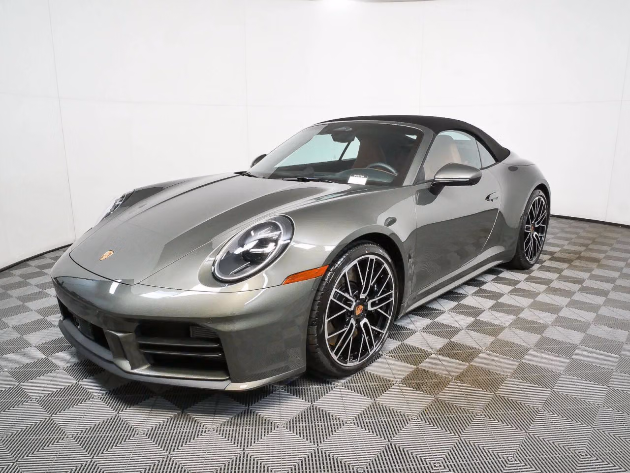 
           New 
        2026 Porsche 911