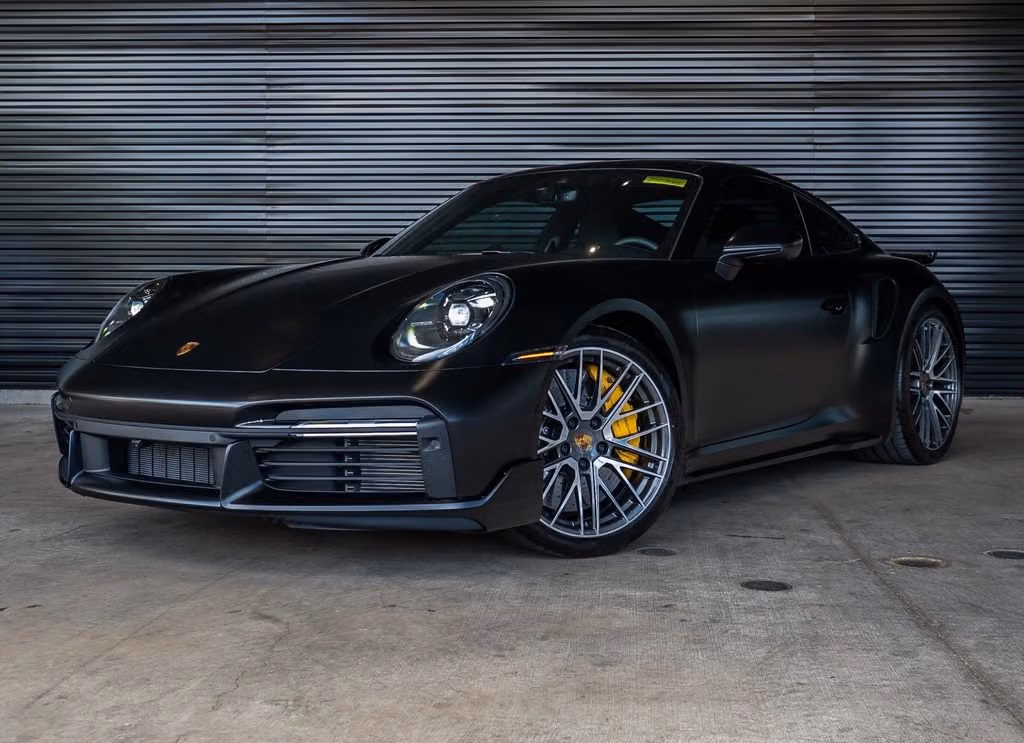 
           
        2025 Porsche 911