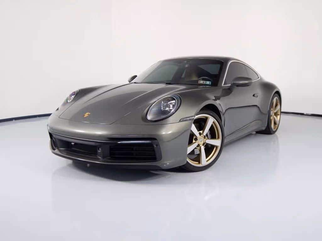 
           
        2022 Porsche 911
