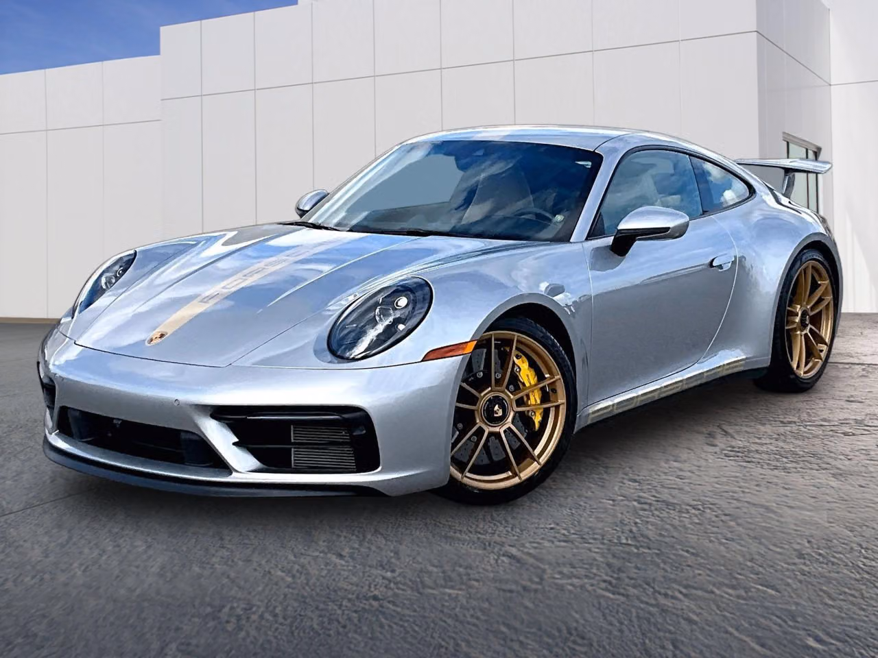 
           
        2024 Porsche 911