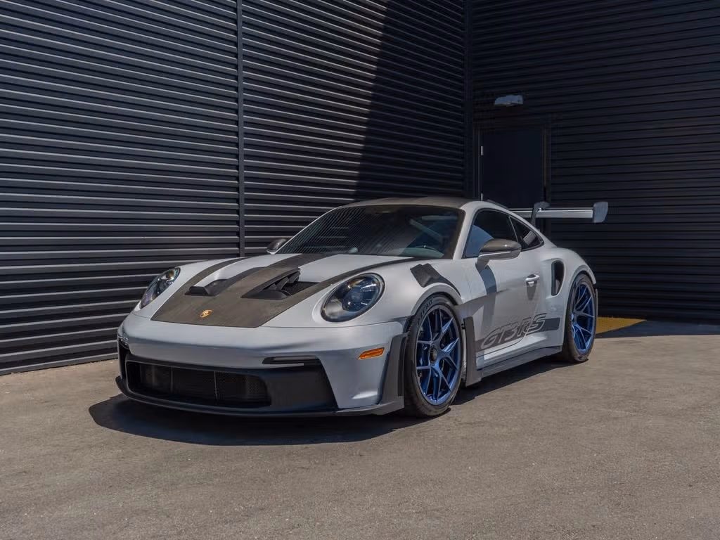 
           
        2025 Porsche 911