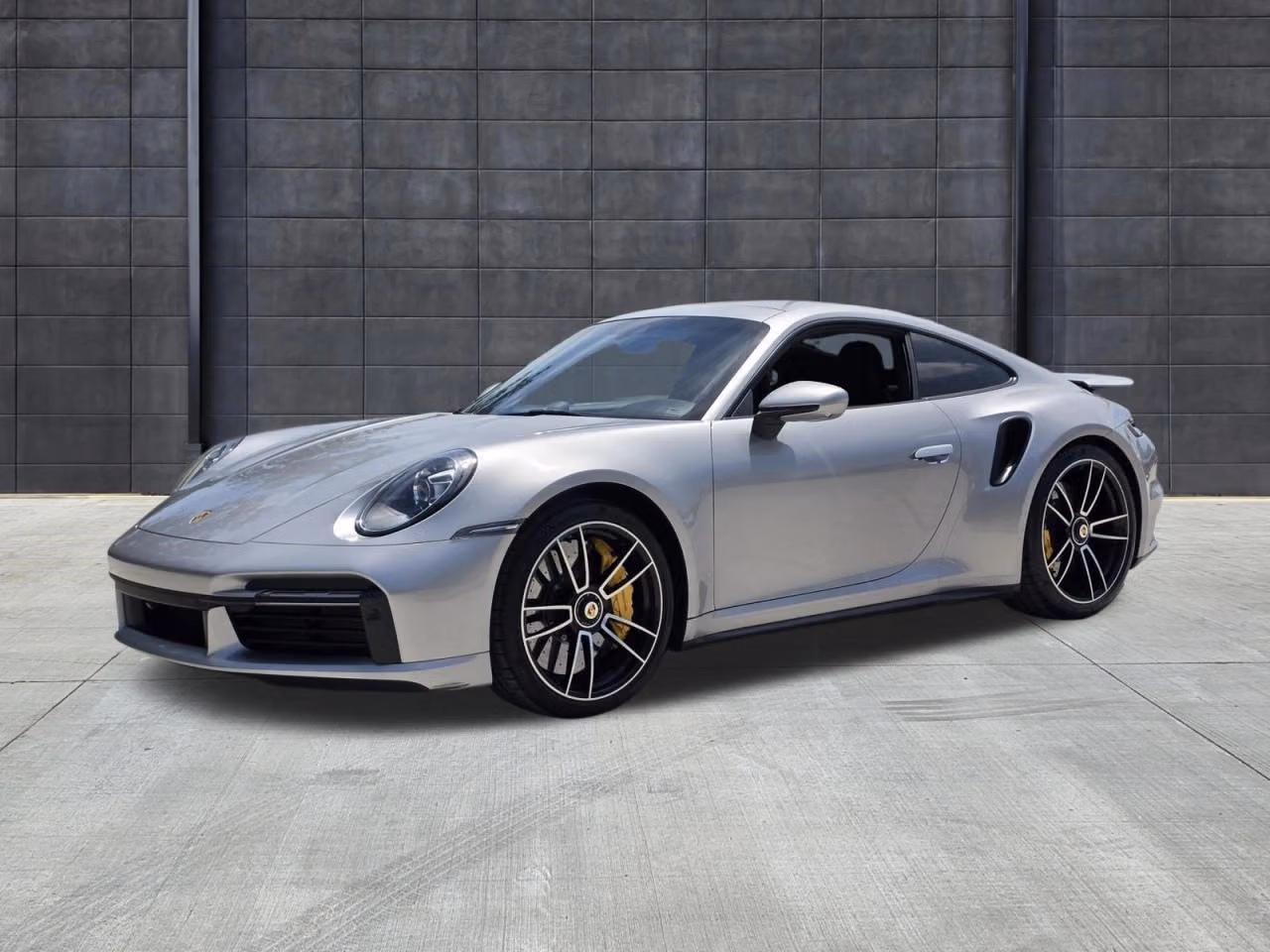 
           
        2021 Porsche 911