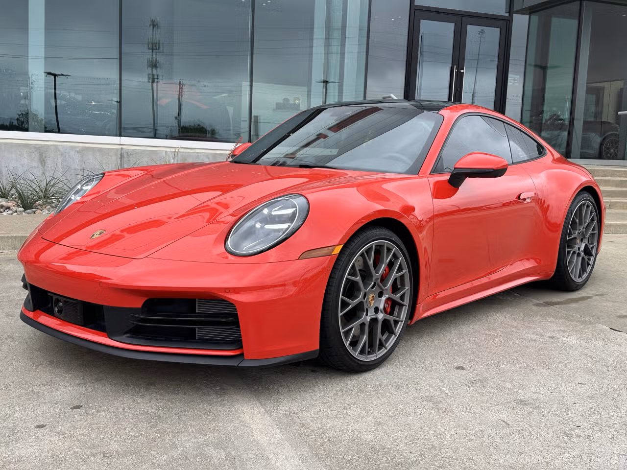 
           
        2025 Porsche 911