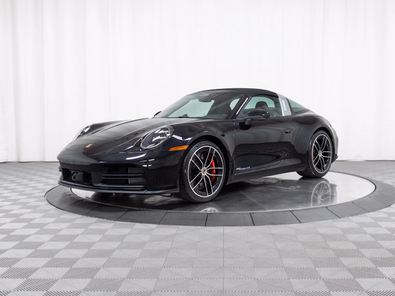 
           New 
        2026 Porsche 911