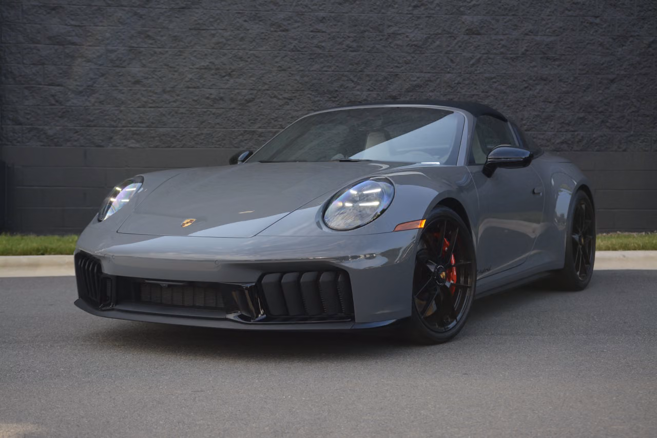 
           
        2026 Porsche 911