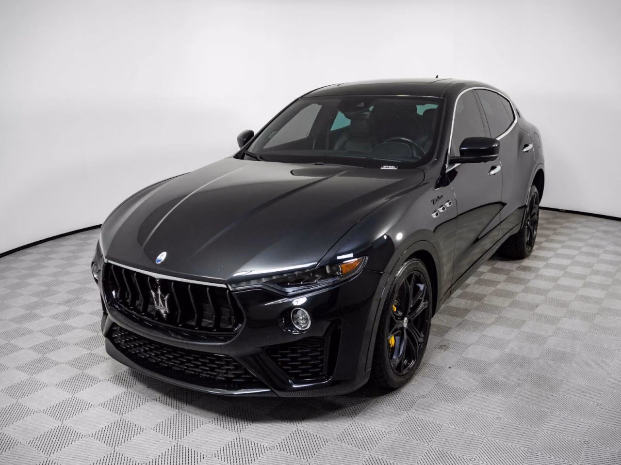 
           
        2022 Maserati Levante