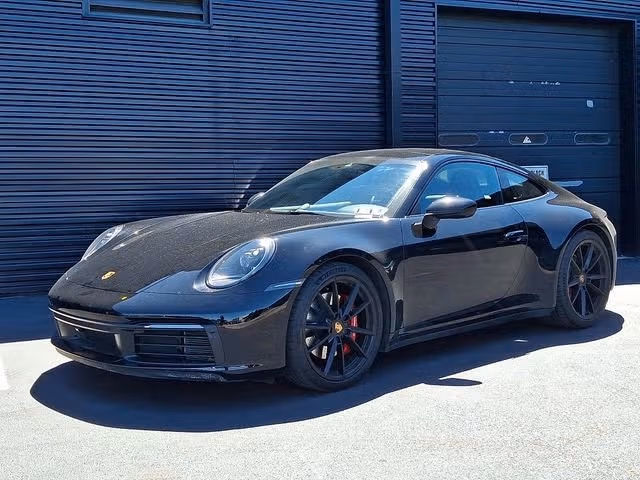 
           
        2022 Porsche 911