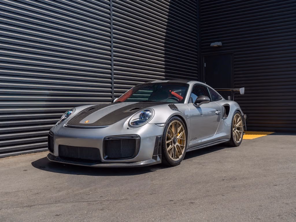 
           
        2018 Porsche 911