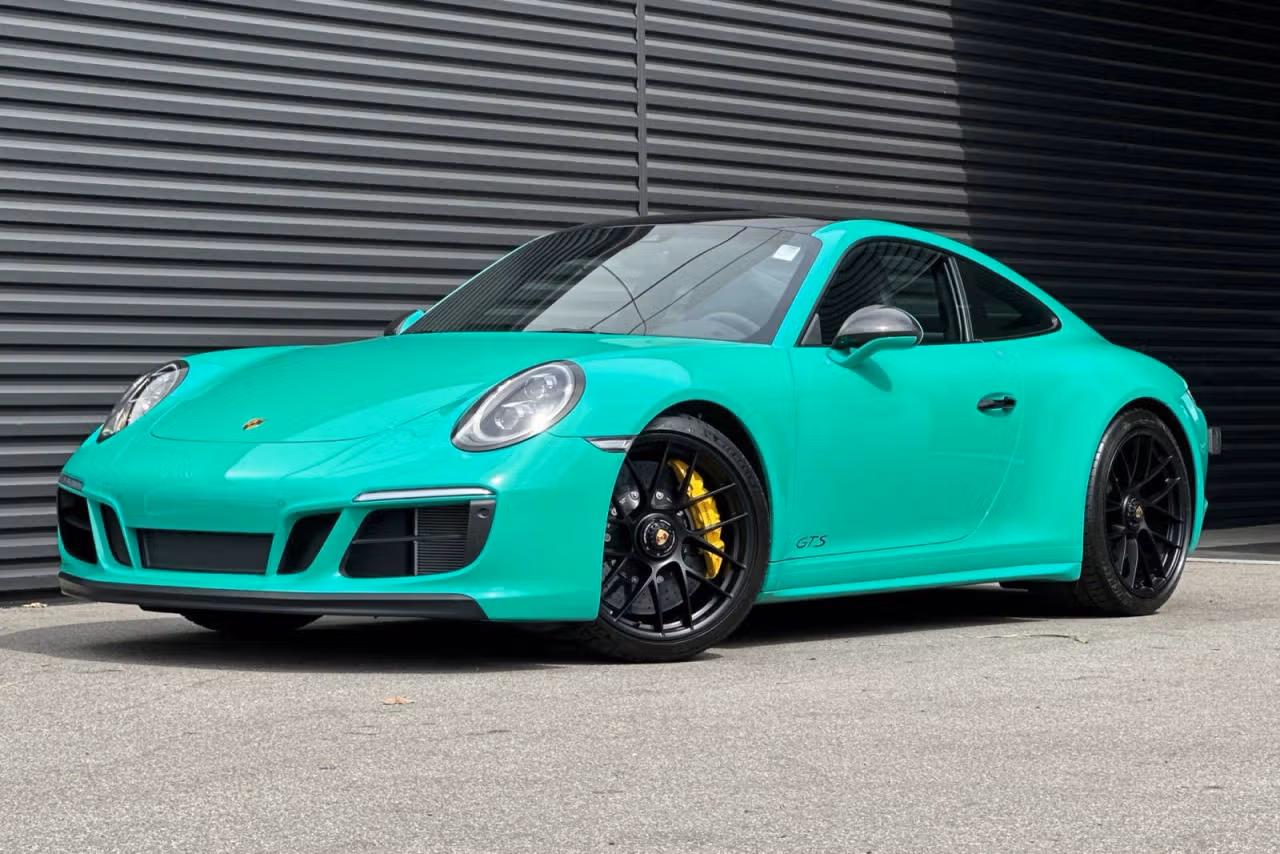 
           
        2019 Porsche 911