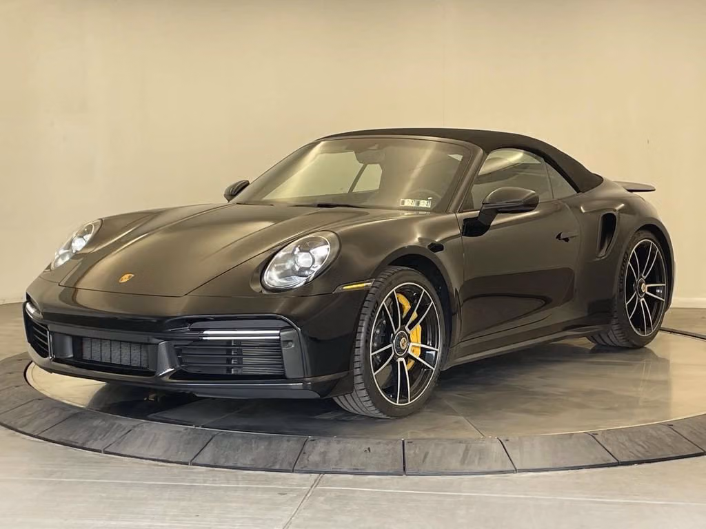 
           
        2021 Porsche 911