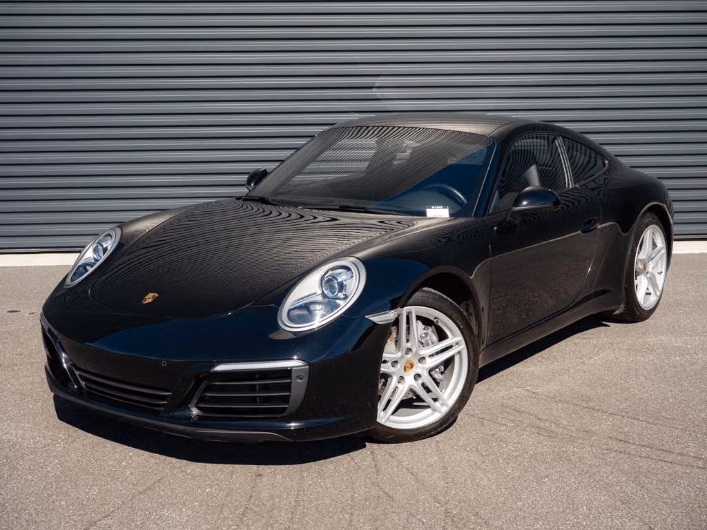 
           
        2019 Porsche 911