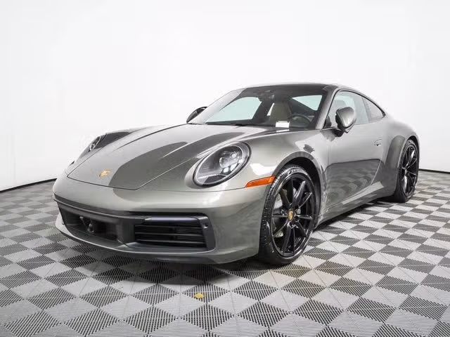 
           
        2021 Porsche 911