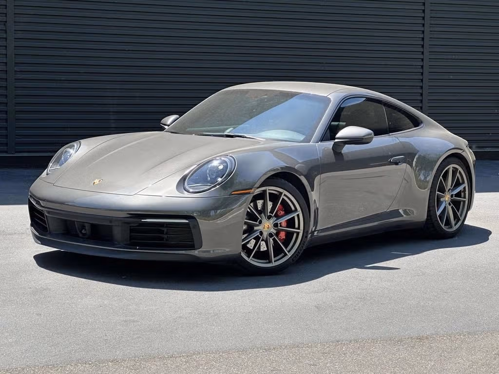 
           
        2020 Porsche 911
