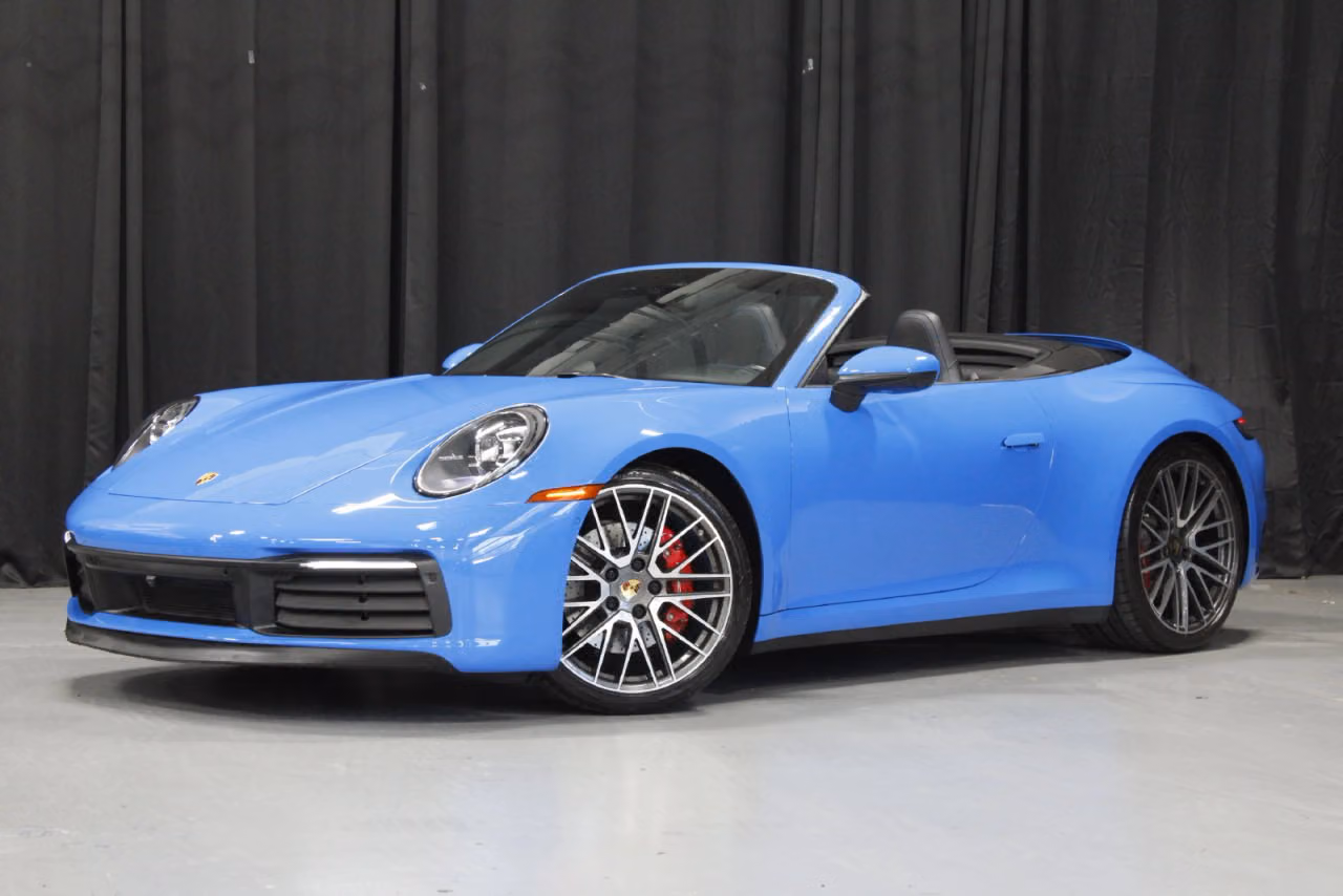 
           
        2022 Porsche 911