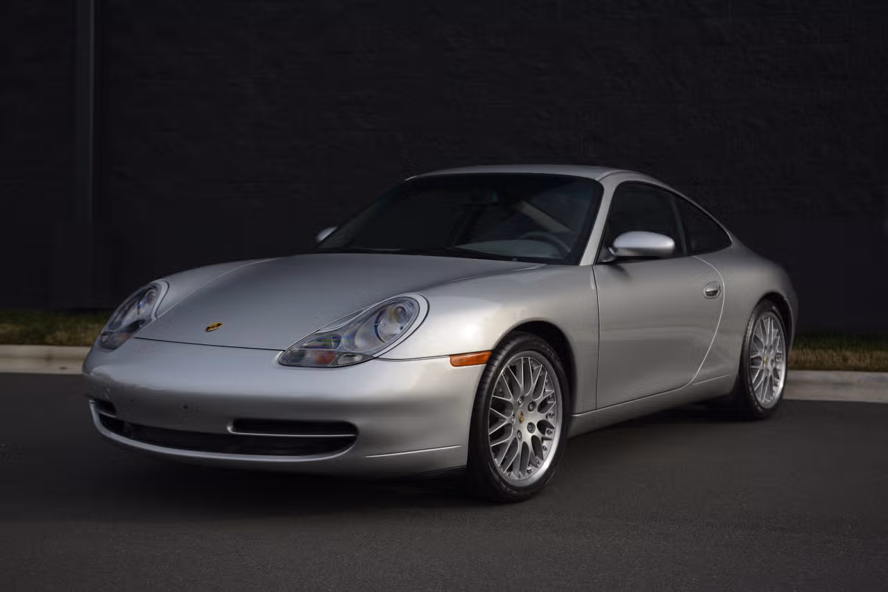 
           
        1999 Porsche 911