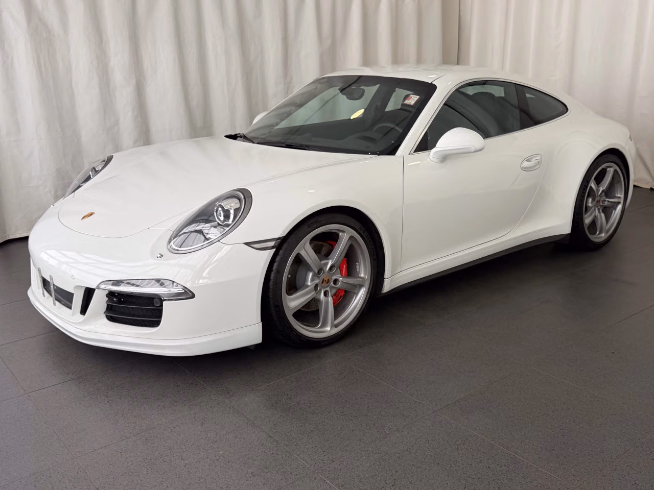 
           
        2014 Porsche 911