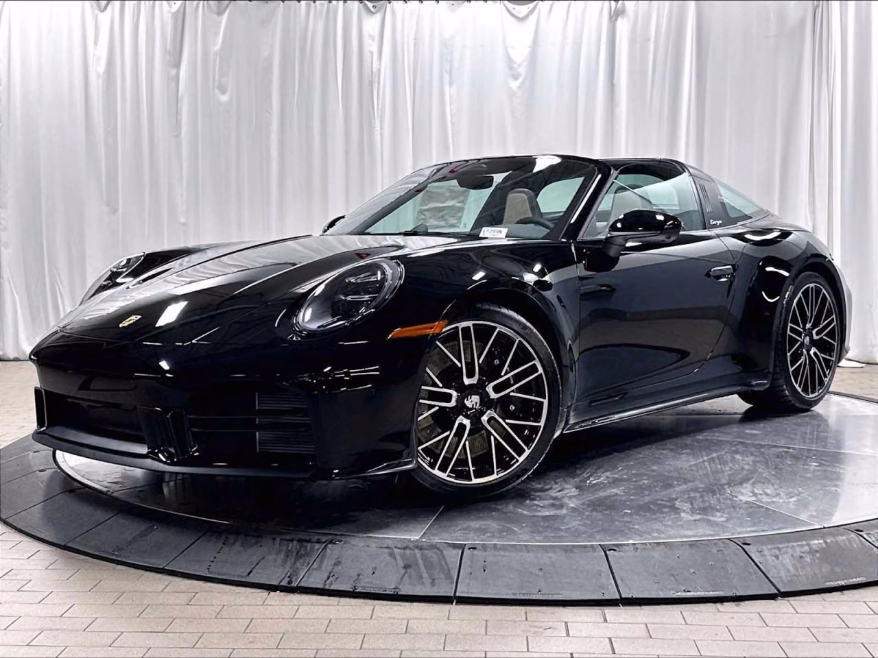 
           
        2026 Porsche 911
