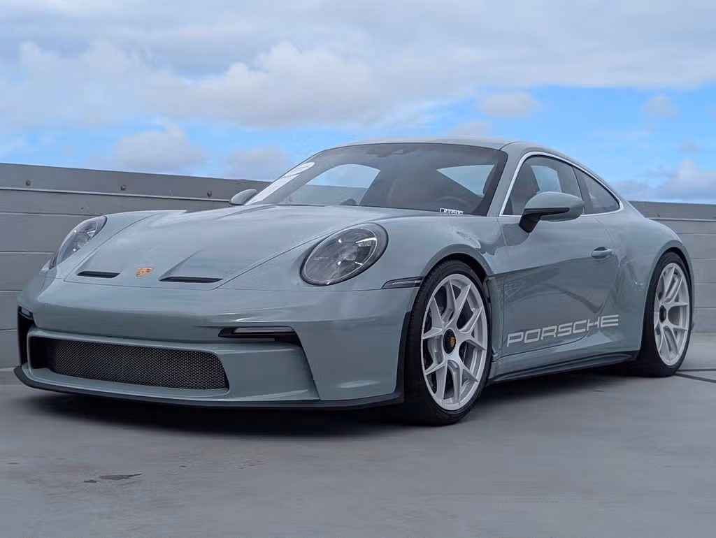 
           
        2024 Porsche 911