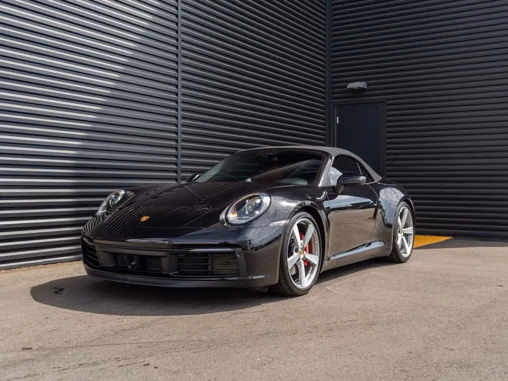 
           
        2020 Porsche 911