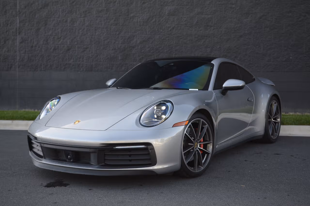 
           
        2020 Porsche 911