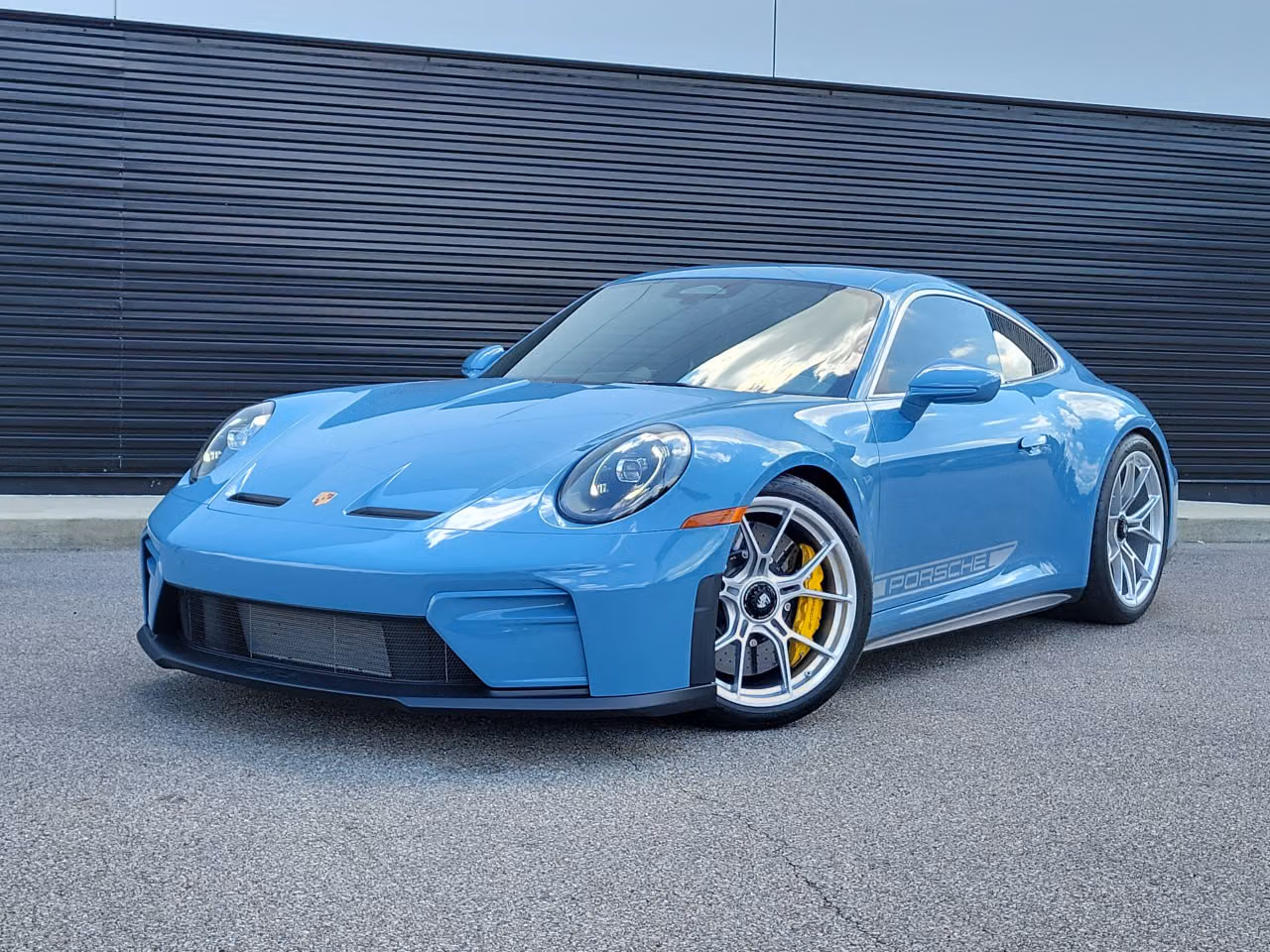 
           
        2026 Porsche 911
