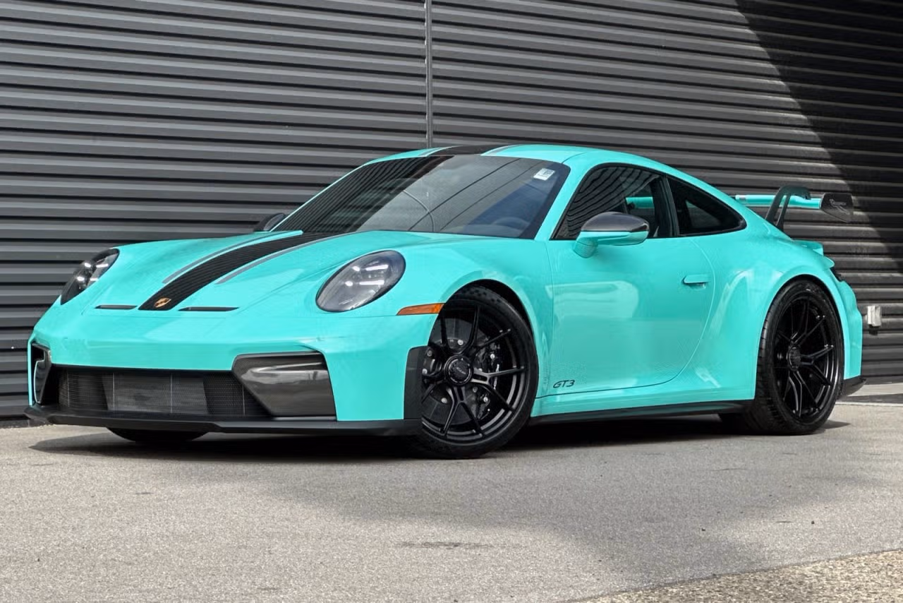 
           
        2026 Porsche 911