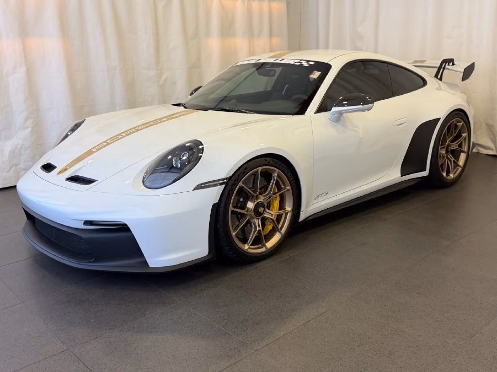 
           
        2022 Porsche 911